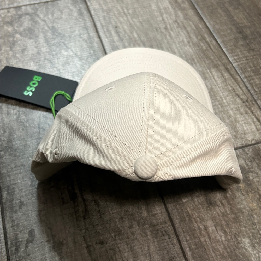 Last One 100% Authentic Boss by Hugo Boss White Cap / Hat Structured Design NWT - Picture 6 of 6